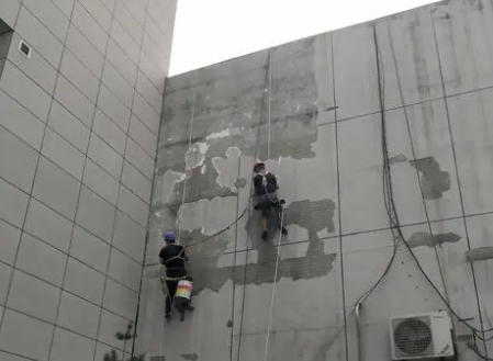 东港楼顶漏水维修公司分享下东港外墙防水的注意事项